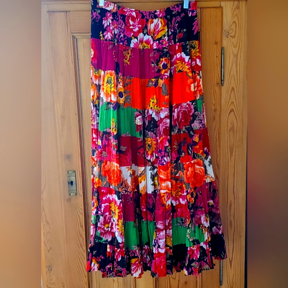SOFT Surroundings colorful floral print tiered full skirt. XL